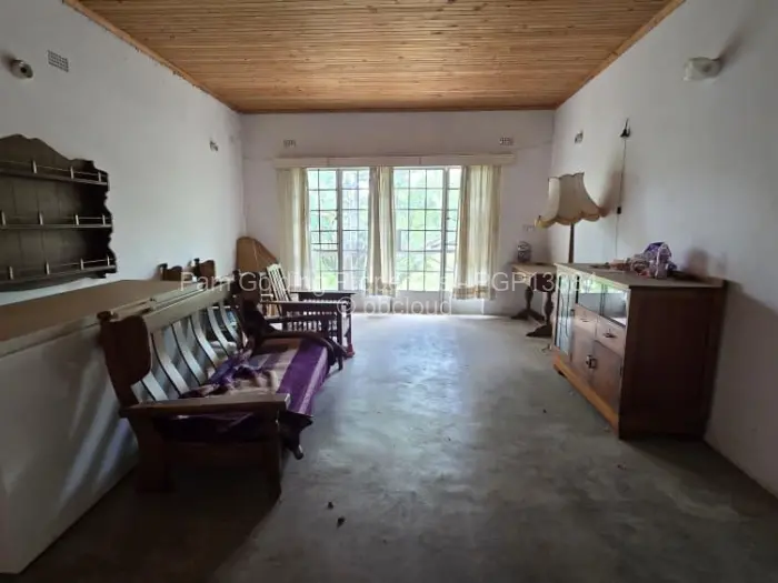 1 Bedroom House for Sale in Hillside Byo, Bulawayo