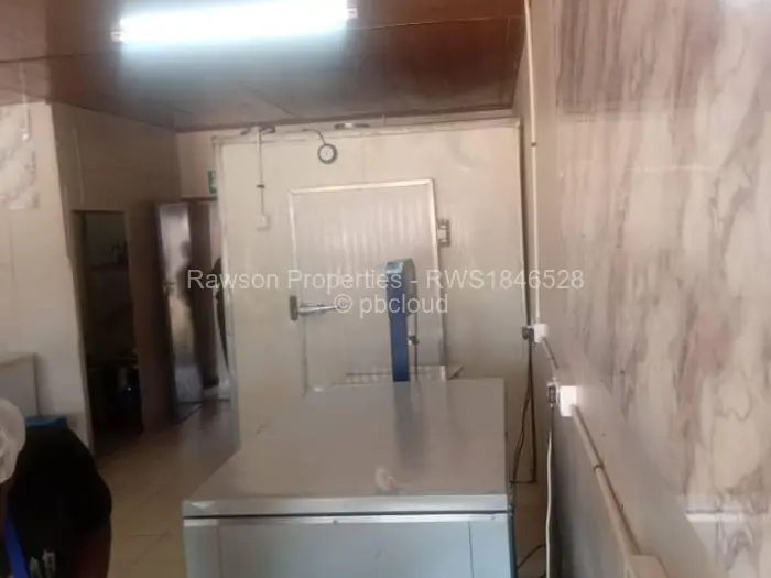 Retail/Shop for Sale in Chitungwiza, Chitungwiza