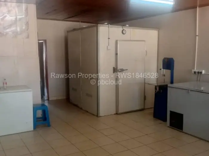 Retail/Shop for Sale in Chitungwiza, Chitungwiza