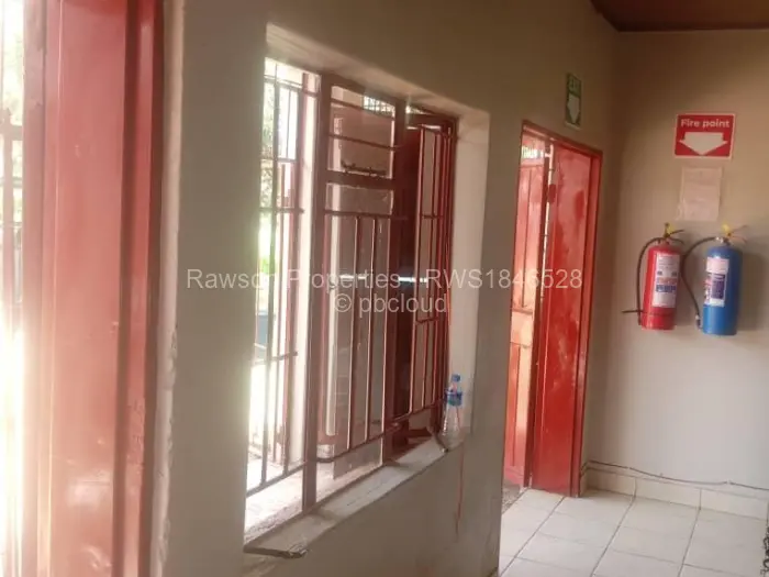 Retail/Shop for Sale in Chitungwiza, Chitungwiza