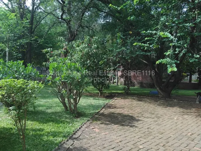 4 Bedroom House for Sale in Chiredzi, Chiredzi