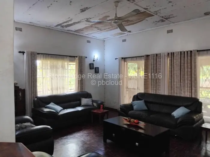 4 Bedroom House for Sale in Chiredzi, Chiredzi