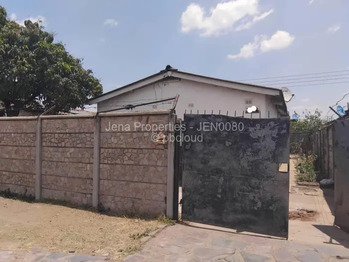 3 Bedroom House for Sale in Glen View, Harare