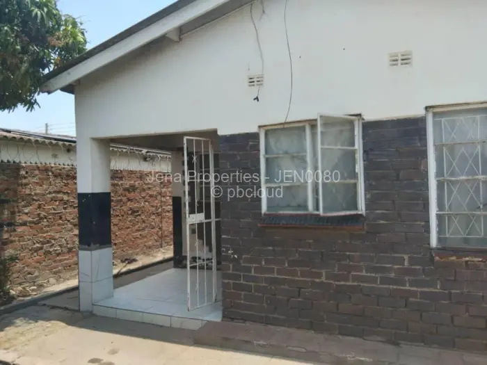 3 Bedroom House for Sale in Glen View, Harare