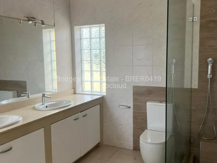 10 Bedroom House for Sale in Mount Pleasant, Harare