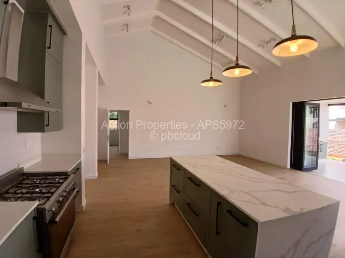 Townhouse/Cluster to Rent in Highlands, Harare