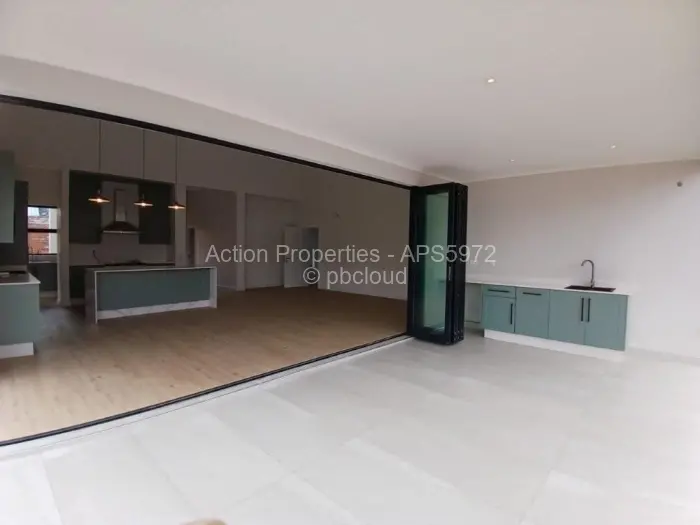 Townhouse/Cluster to Rent in Highlands, Harare