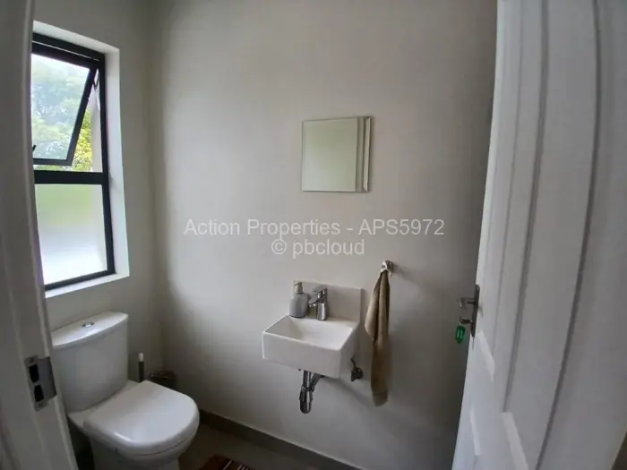 Townhouse/Cluster to Rent in Highlands, Harare