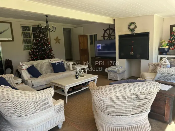 2 Bedroom House for Sale in Borrowdale Brooke, Harare