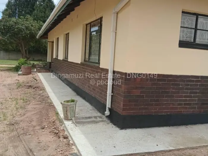 3 Bedroom House to Rent in Waterfalls, Harare