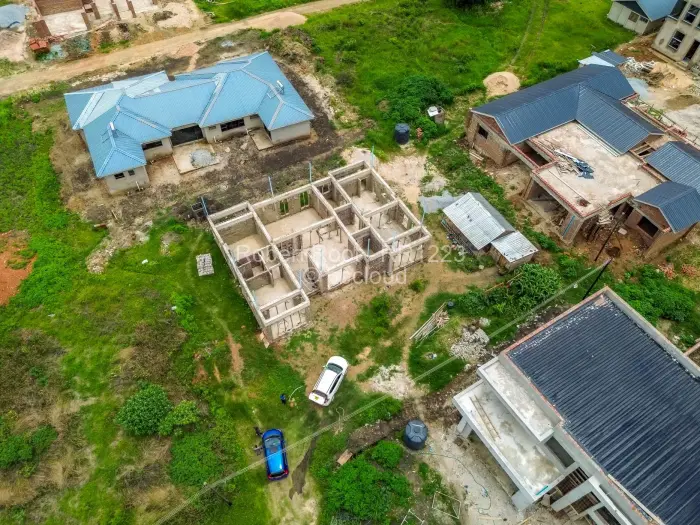 Townhouse/Cluster for Sale in Quinnington, Harare