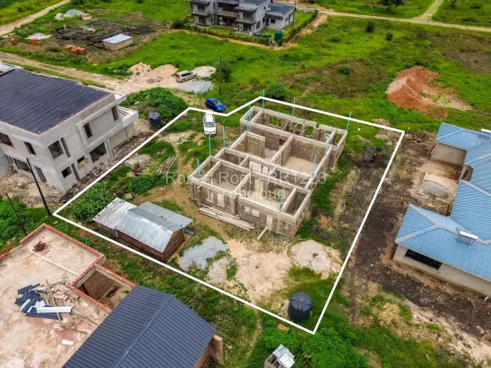 Townhouse/Cluster for Sale in Quinnington, Harare