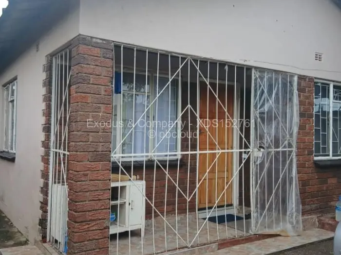 4 Bedroom House for Sale in Glen View, Harare