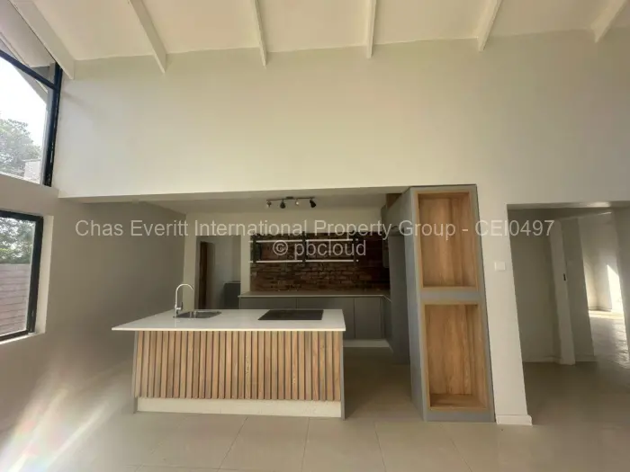 Townhouse/Cluster for Sale in Hatfield, Harare