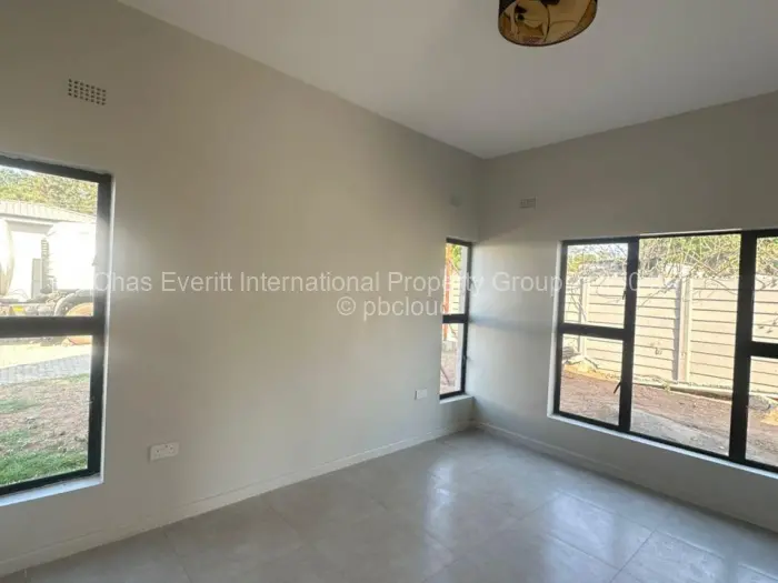 Townhouse/Cluster for Sale in Hatfield, Harare