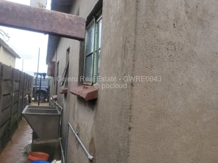 3 Bedroom House for Sale in Nehosho, Gweru