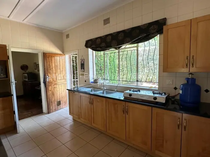 4 Bedroom House to Rent in Emerald Hill, Harare