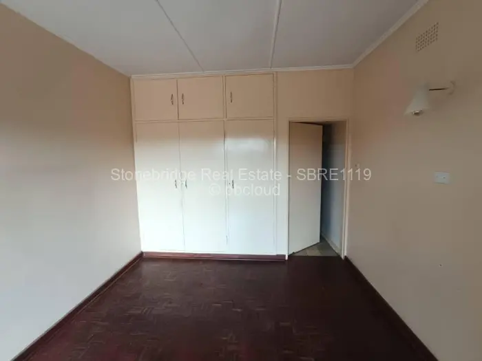 Flat/Apartment to Rent in Northend, Bulawayo