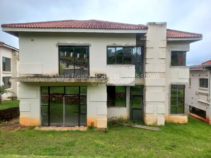 Flat/Apartment for Sale in Carrick Creagh Estate, Harare
