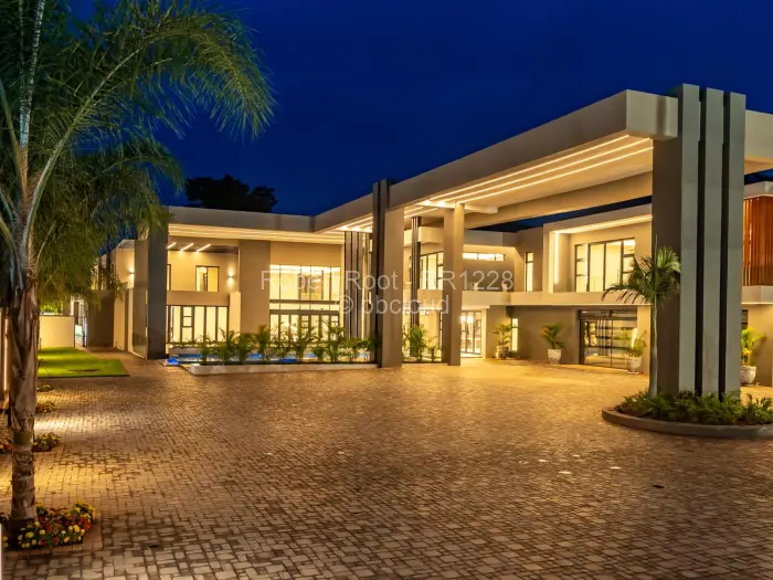 7 Bedroom House for Sale in Borrowdale, Harare