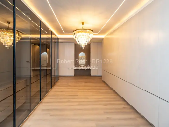 7 Bedroom House for Sale in Borrowdale, Harare