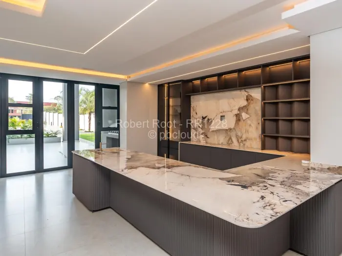 7 Bedroom House for Sale in Borrowdale, Harare