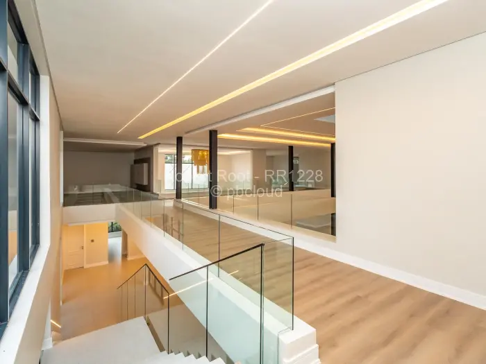 7 Bedroom House for Sale in Borrowdale, Harare