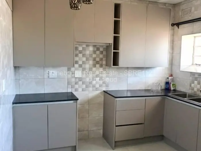 Flat/Apartment to Rent in Bulawayo City Centre, Bulawayo