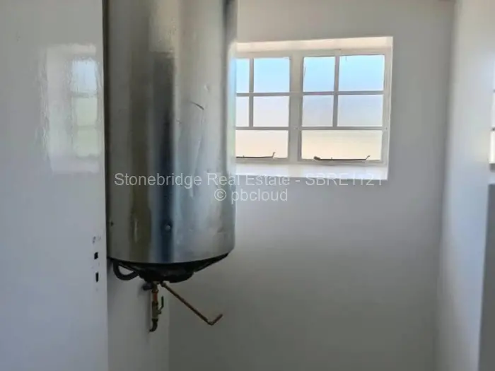 Flat/Apartment to Rent in Bulawayo City Centre, Bulawayo