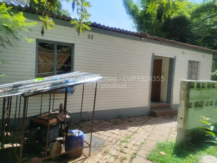 5 Bedroom House for Sale in Glen Lorne, Harare