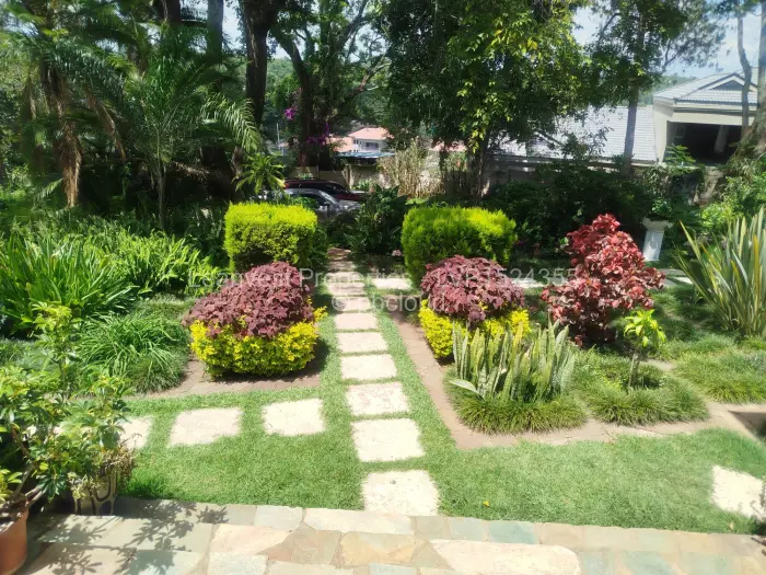 5 Bedroom House for Sale in Glen Lorne, Harare