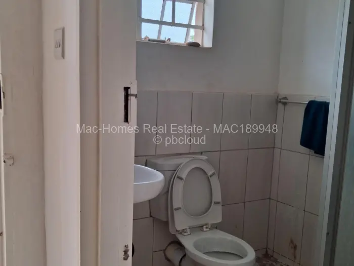 2 Bedroom Cottage/Garden Flat to Rent in Crowhill Views, Harare