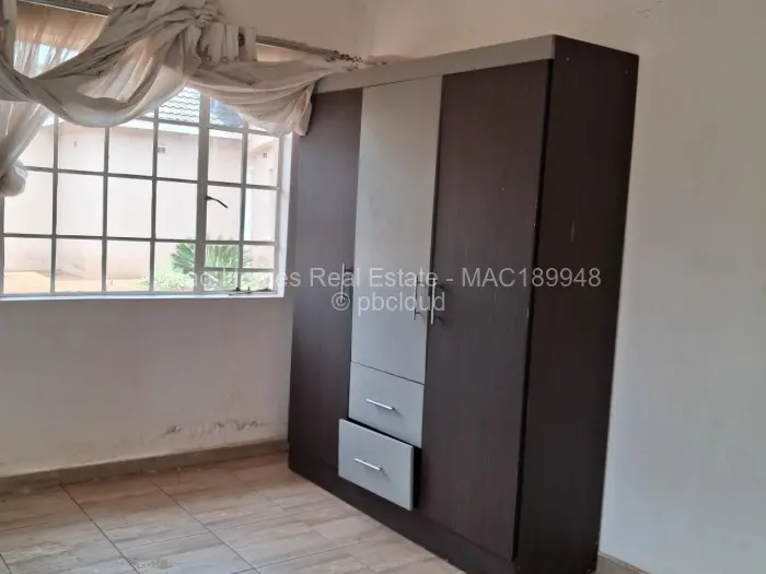 2 Bedroom Cottage/Garden Flat to Rent in Crowhill Views, Harare