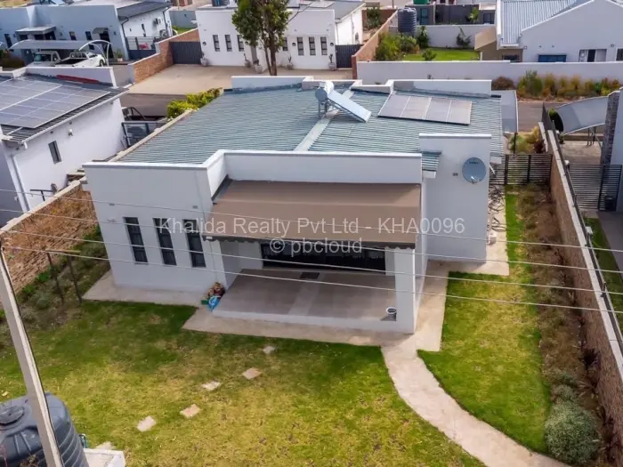 Townhouse/Cluster for Sale in Greendale North, Harare