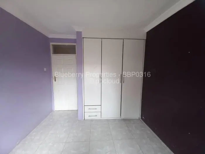 3 Bedroom House to Rent in Damofalls, Damofalls