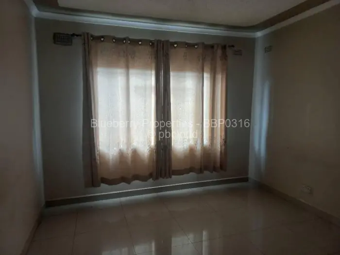 3 Bedroom House to Rent in Damofalls, Damofalls