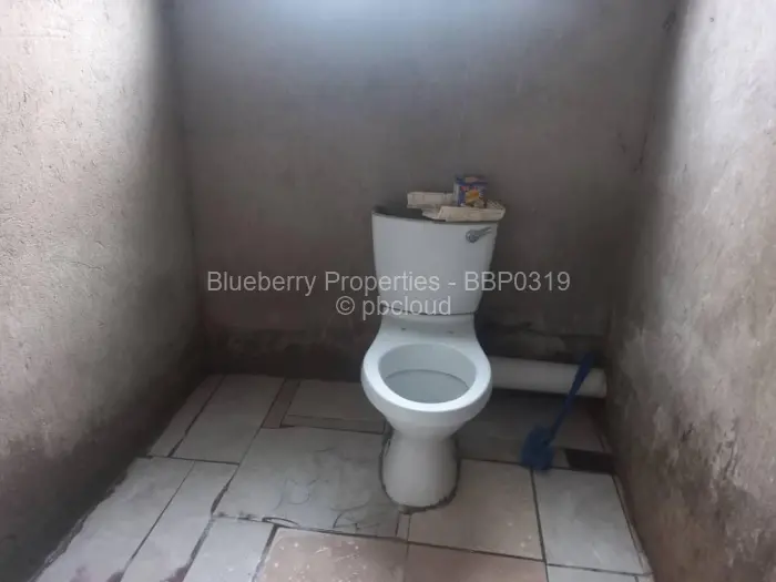 4 Bedroom House for Sale in Mufakose, Harare