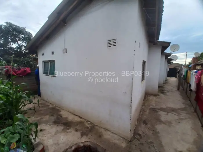 4 Bedroom House for Sale in Mufakose, Harare