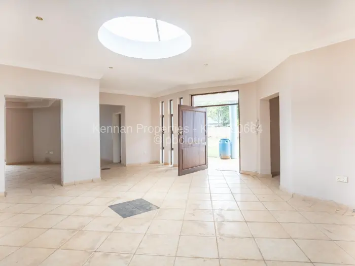 5 Bedroom House for Sale in Gunhill, Harare