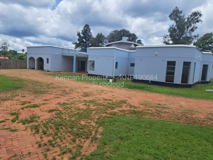 5 Bedroom House for Sale in Gunhill, Harare