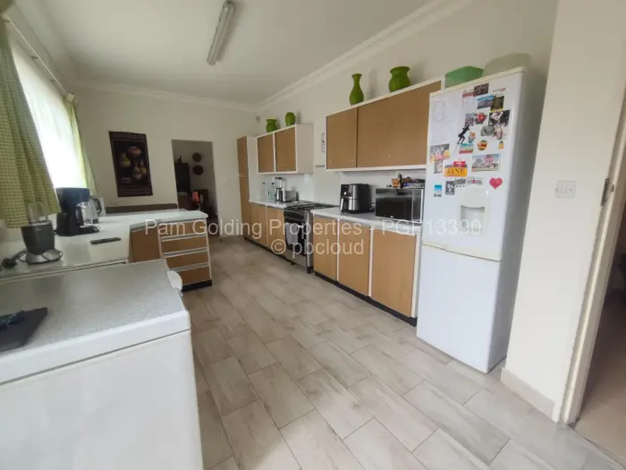 3 Bedroom House to Rent in Milton Park