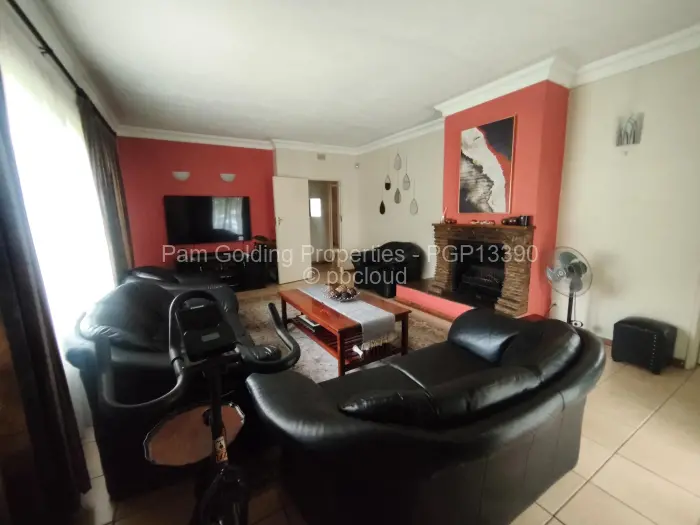 3 Bedroom House to Rent in Milton Park