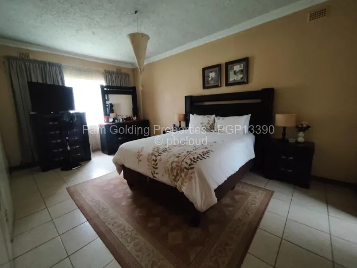 3 Bedroom House to Rent in Milton Park