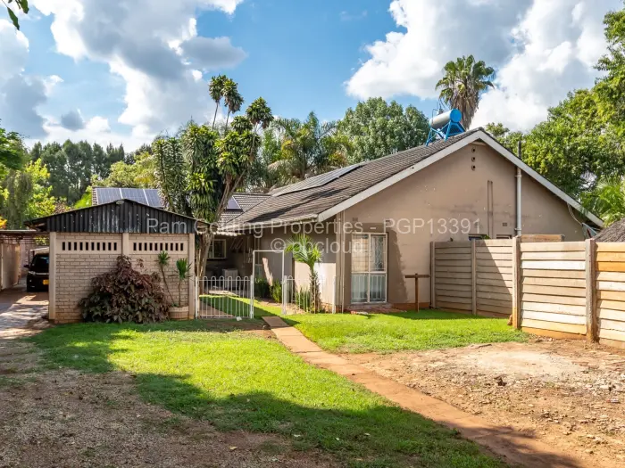 4 Bedroom House for Sale in Alexandra Park, Harare