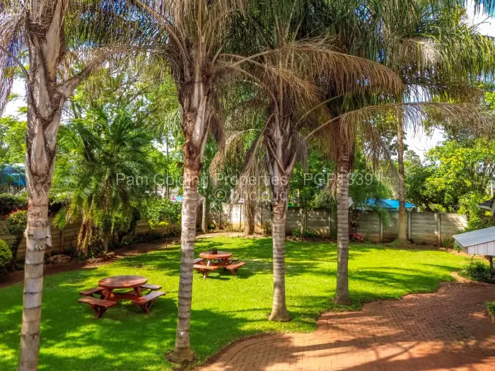 4 Bedroom House for Sale in Alexandra Park, Harare