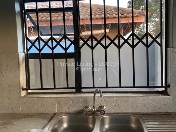 3 Bedroom House to Rent in Damofalls, Damofalls