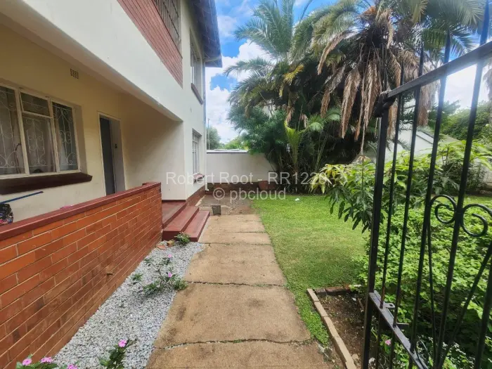 Flat/Apartment to Rent in Avondale