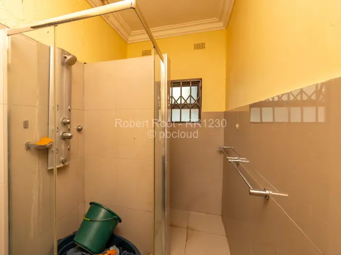 Townhouse/Cluster for Sale in Glen Lorne, Harare