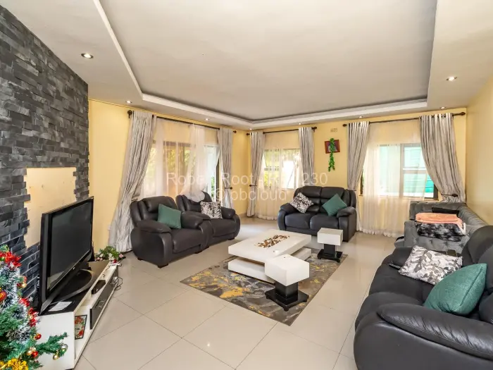 Townhouse/Cluster for Sale in Glen Lorne, Harare