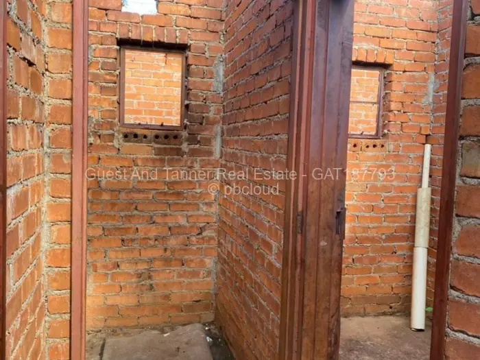 House for Sale in Mahatshula, Bulawayo